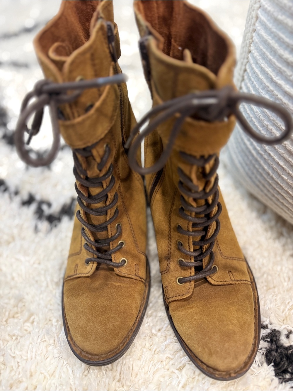 Børn Cass Distressed Suede Block Heel Lace Up Buckle Ankle Boots 8 - Picture 5 of 14